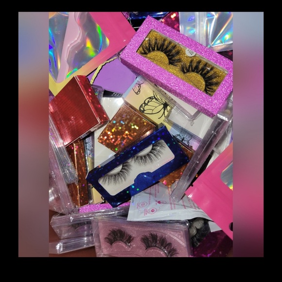 Everyday Lash Bundles - Mystery Box - Picture 12 of 16